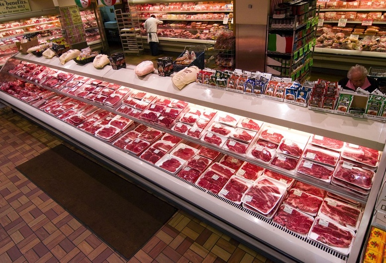 Действующий продуктовый магазин мяса