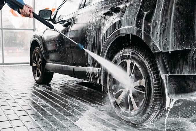 Компактный автосервис с мойкой автомобилей