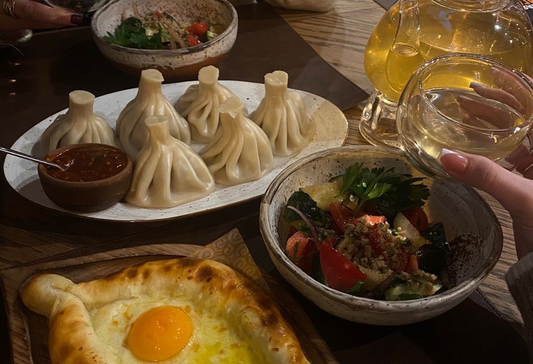 Действующий корнер грузинской кухни