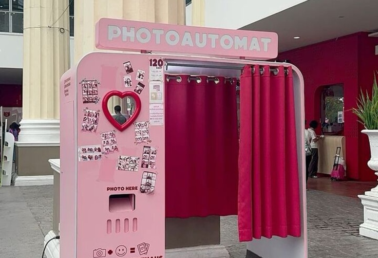 Сеть фотобудок в центре Москвы