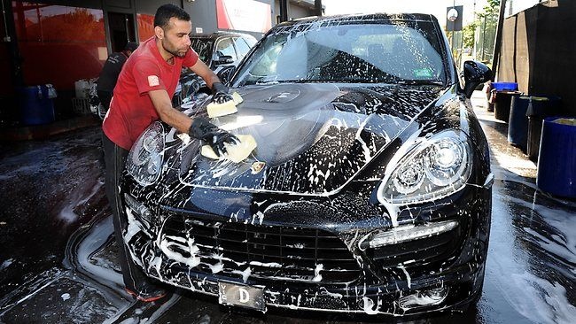 Комплекс из автомойки и шиномонтажа